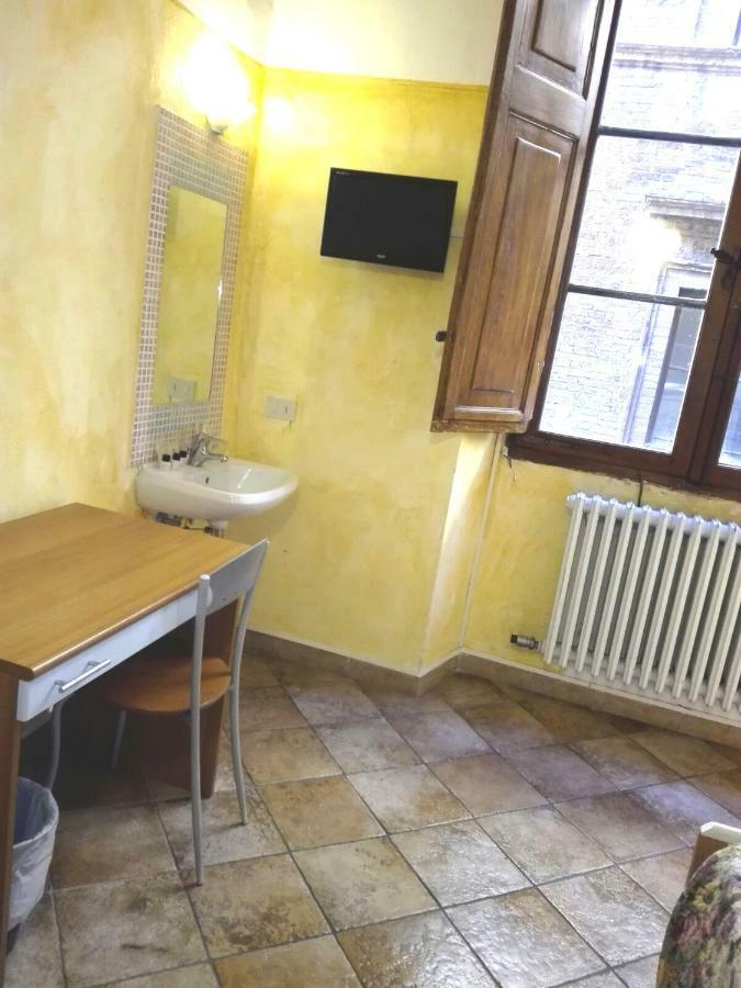 Hostal Hostelciompi *